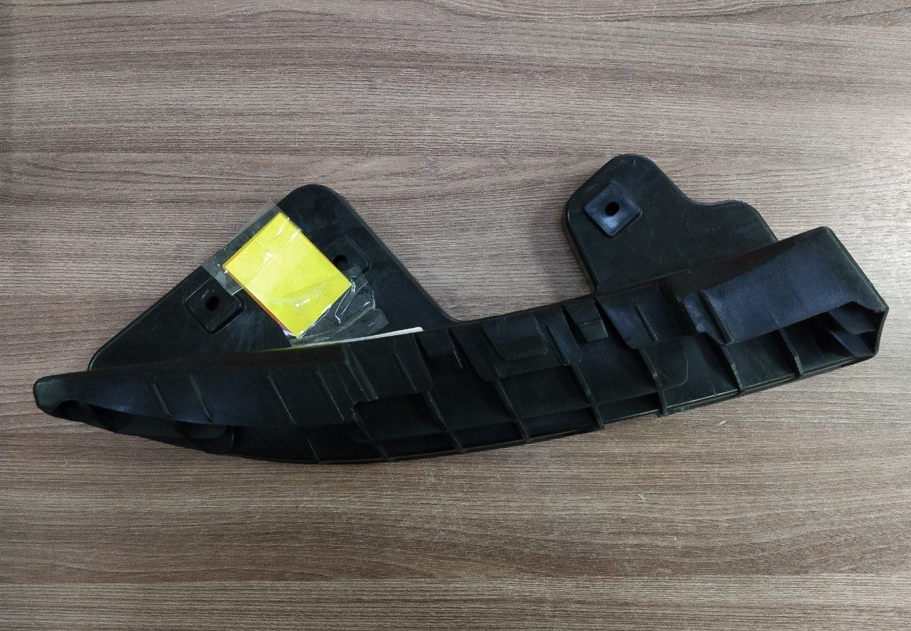 Кронштейн бампера переднего (под фарой) (правый) Brilliance (Original) для BRILLIANCE V5 (Gen 1) OEM 4563093
