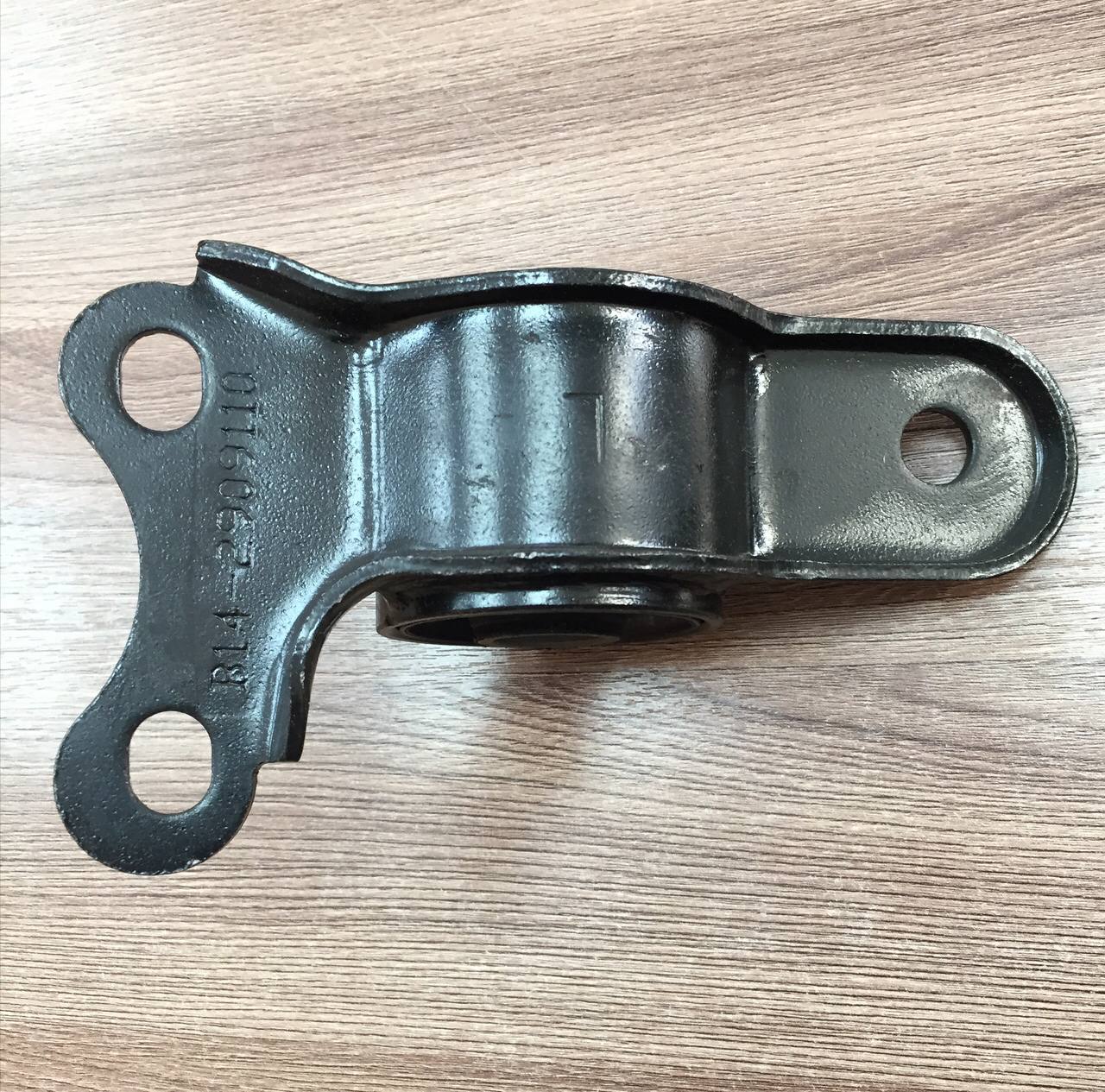 Сайлентблок задний (левый) рычага подвески передней Chery (Original) для CHERY CROSS EASTAR (B14) OEM B112909110 — фото 2