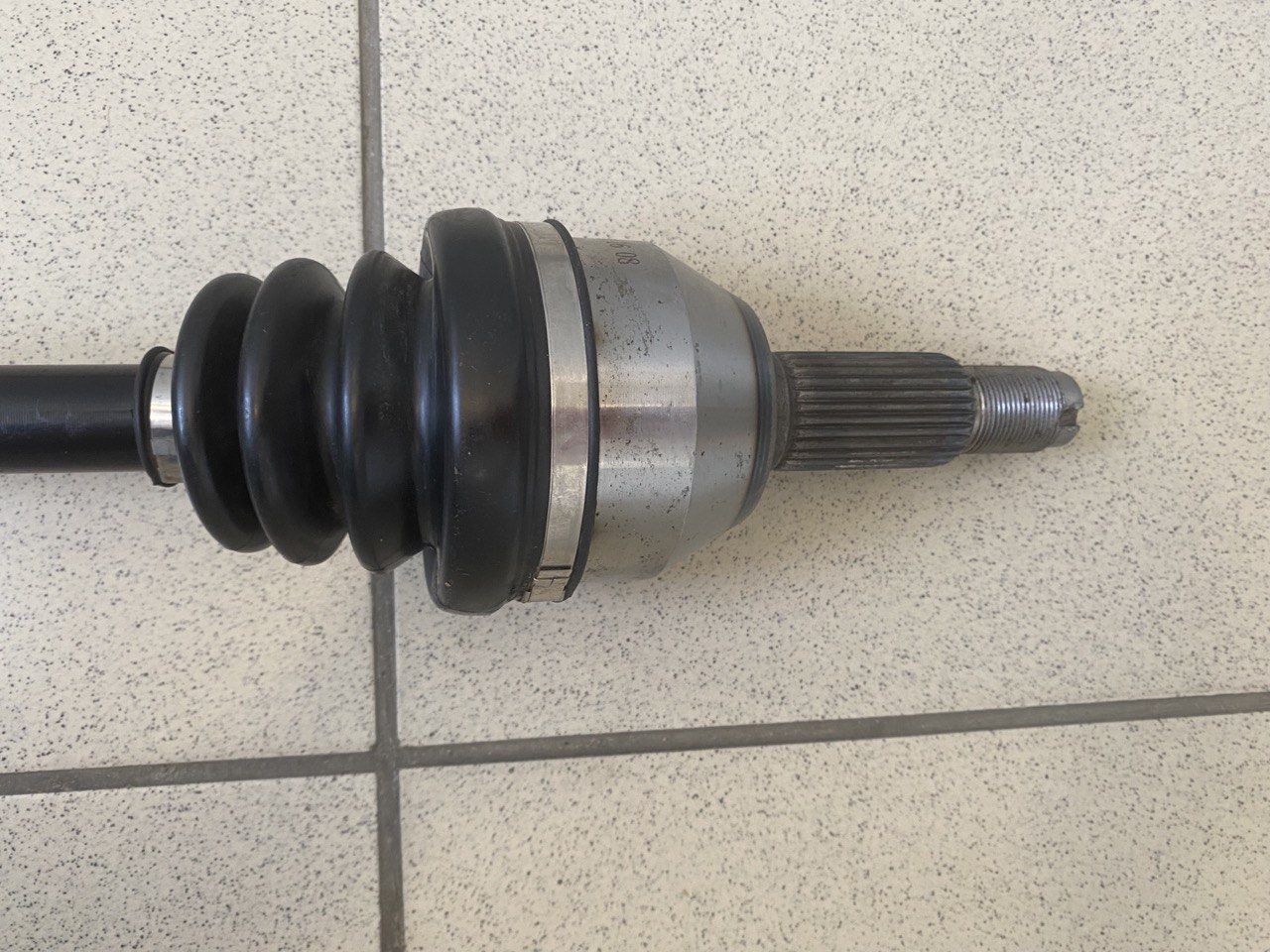 Привод (в сборе) (правый) (дв. 1.5) Chery для CHERY FORA FL-C (E5) OEM A212203020GA — фото 3