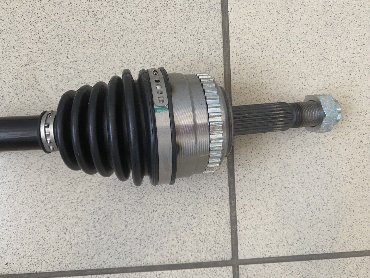 Привод (в сборе) (левый) Geely для GEELY MK Cross OEM 1014001885 — фото 3