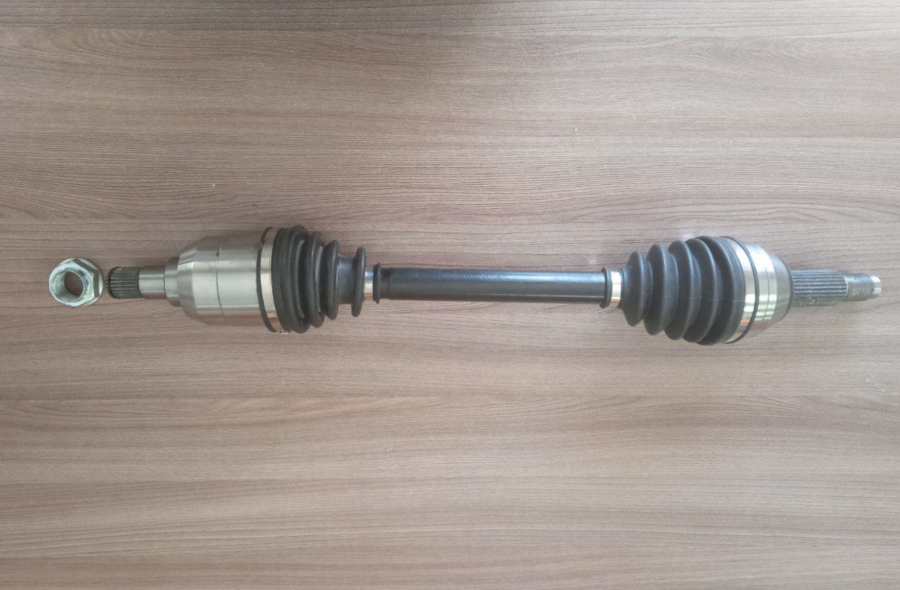 Привод (в сборе) (левый) (дв. 1.6) Chery для CHERY FORA (A21, A5) OEM A212203010