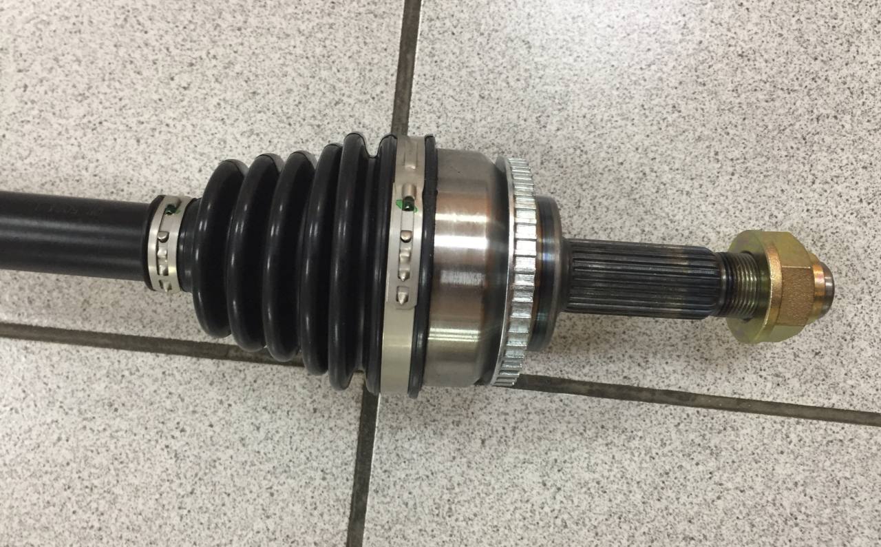 Привод (в сборе) (правый) (2.0, 4G63 / 2.4, 4G64) + (МКПП) (2WD) Chery для CHERY TIGGO (T11) OEM T112203020BC — фото 3