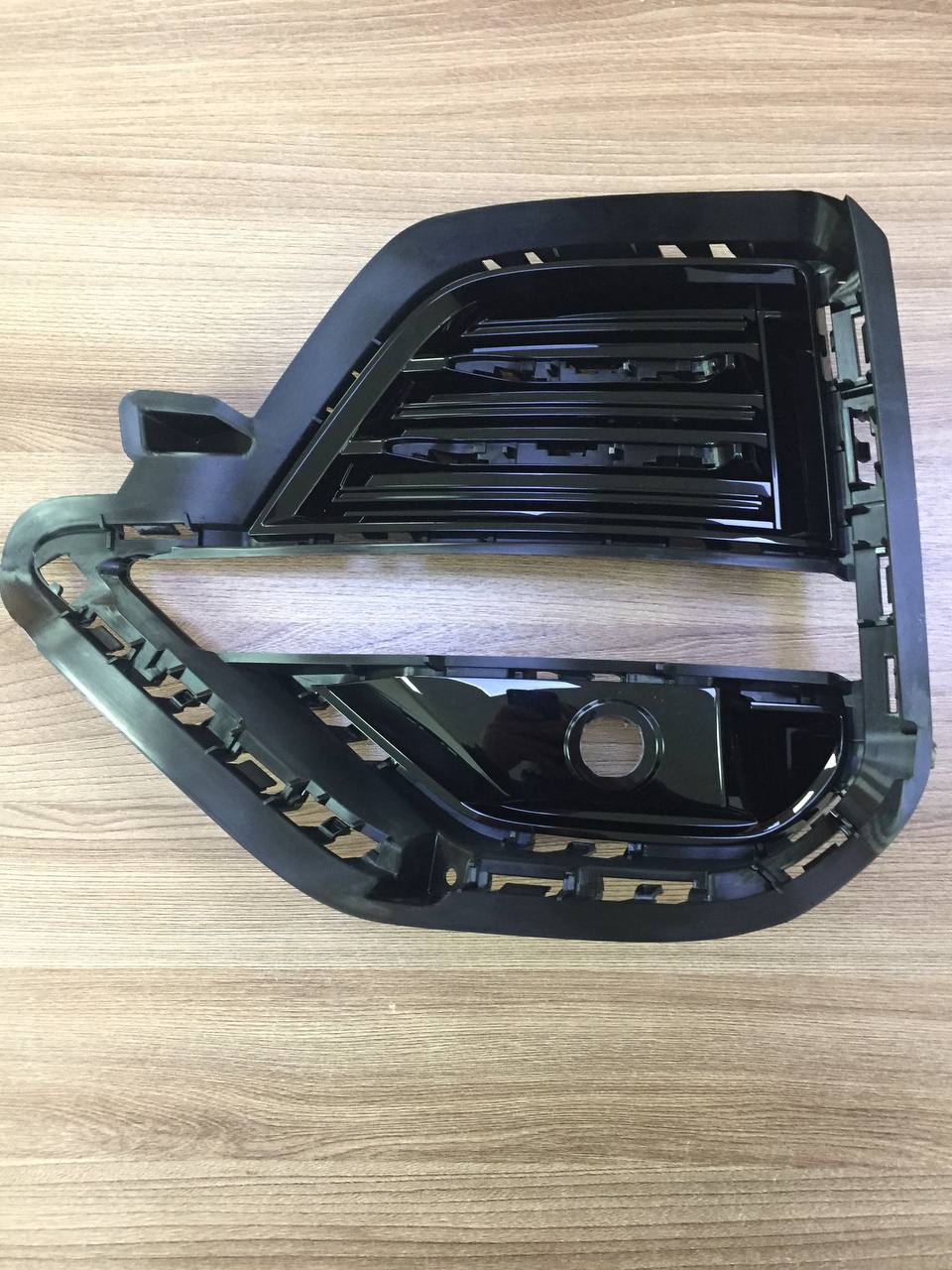 Решетка (накладка) ПТФ (в сборе) (левая) Chery (Original) для CHERY TIGGO 8 PRO (Gen1) OEM 602001611AA