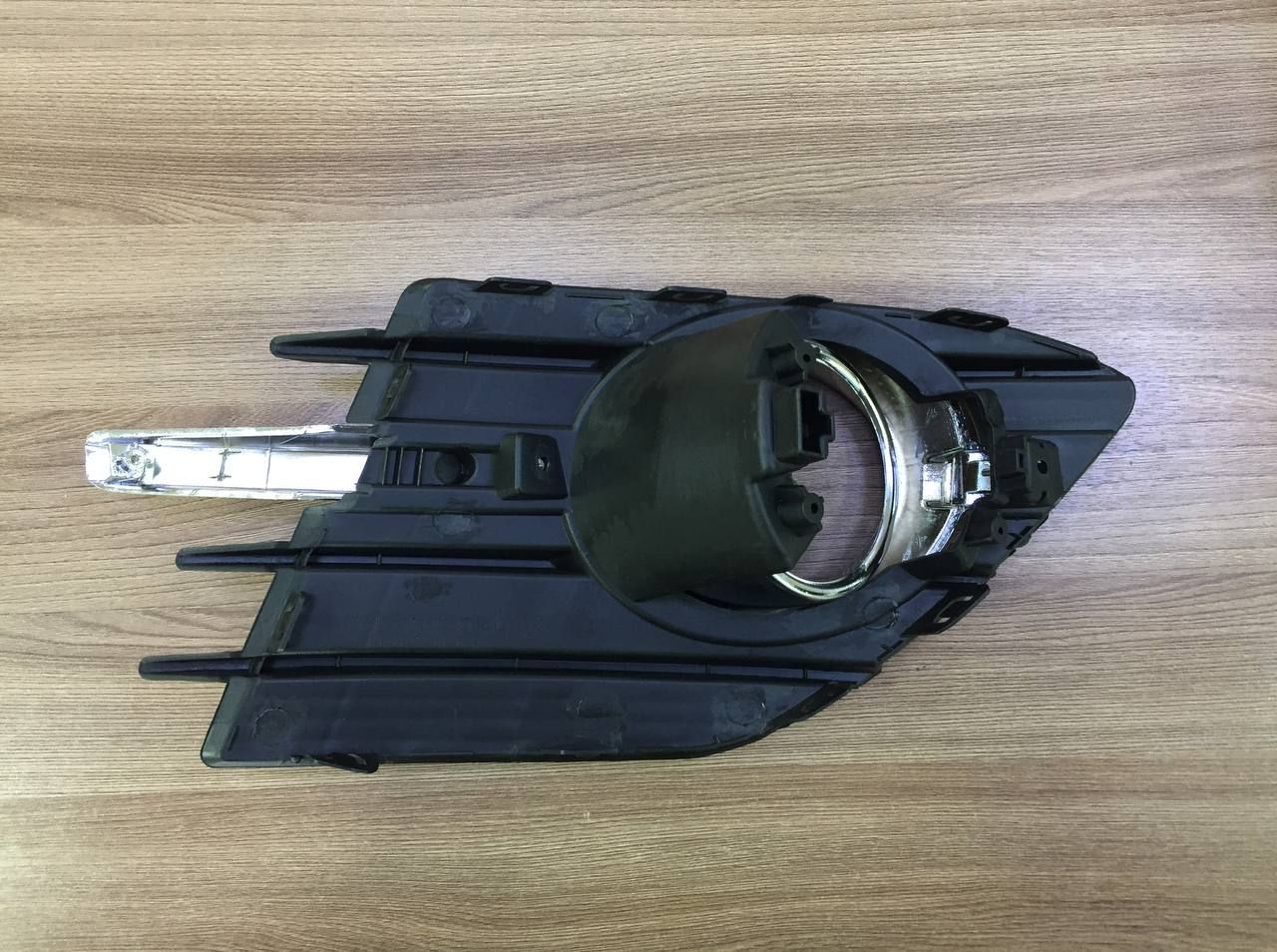 Окантовка ПТФ (хром) (левая) Geely для GEELY Emgrand X7 NEW (Gen1) (Рестайлинг №1) OEM 1018024635 — фото 2