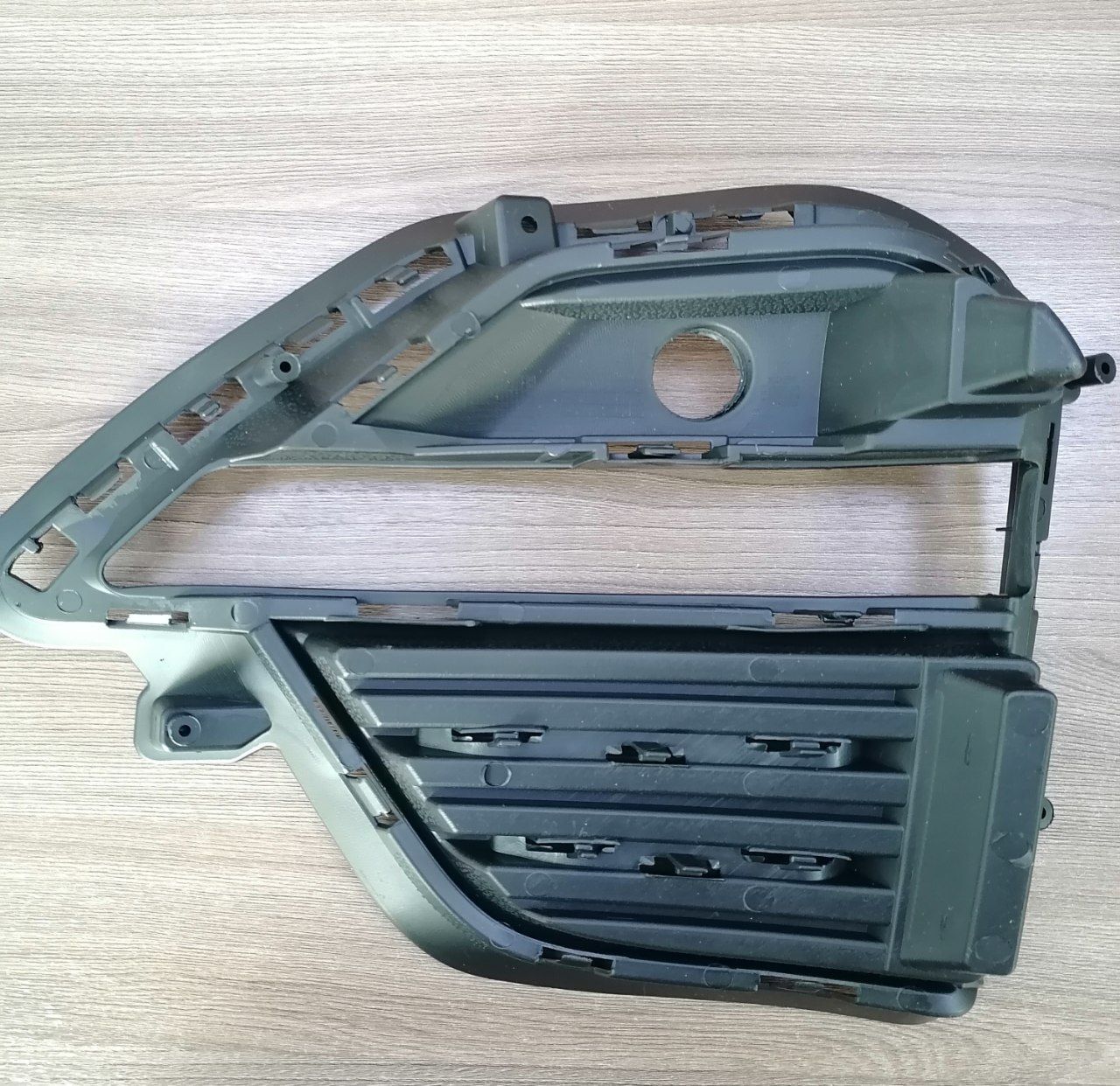 Решетка (накладка) ПТФ (в сборе) (левая) Chery для CHERY TIGGO 8 PRO (Gen1) OEM 602001611AA — фото 2