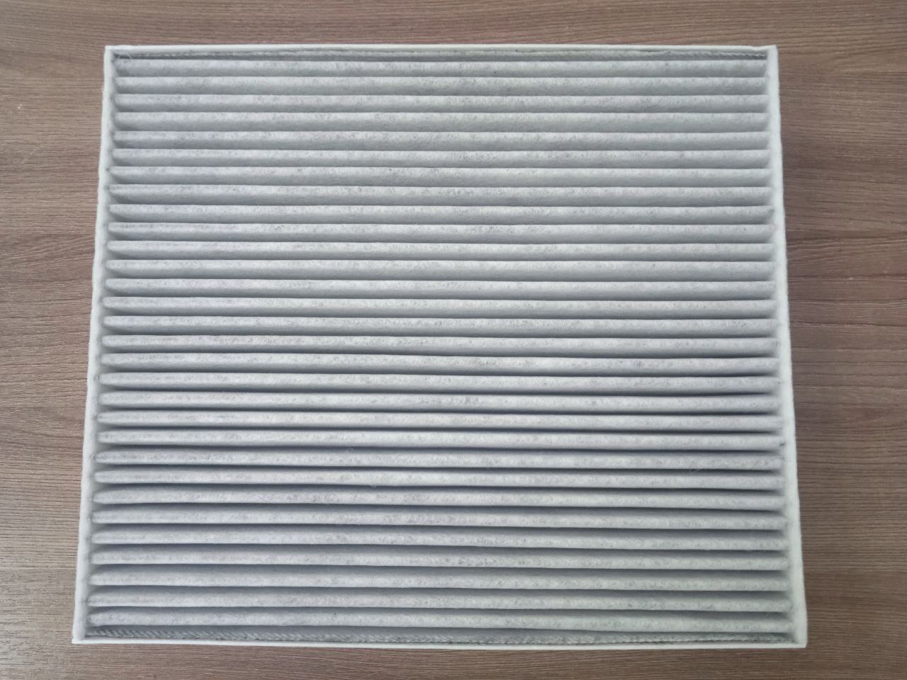 Фильтр салона (угольный) (247 * 289 * 35)